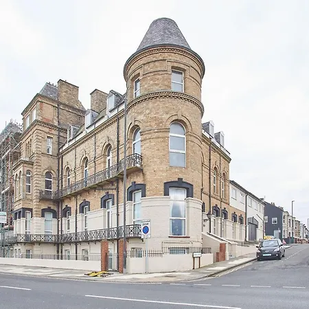 Host & - Regency Mansions * Redcar