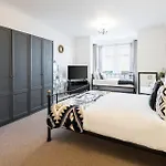 Host & - Regency Mansions *