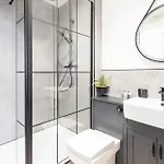 Host & - Regency Mansions דירה *